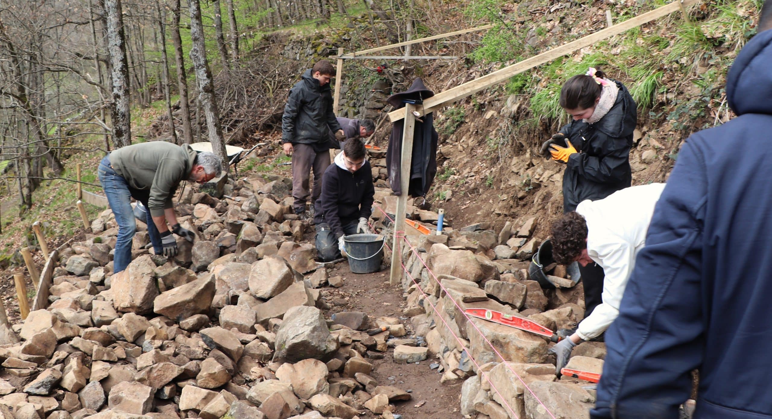 Le chantier d'initiation à la pierre sèche