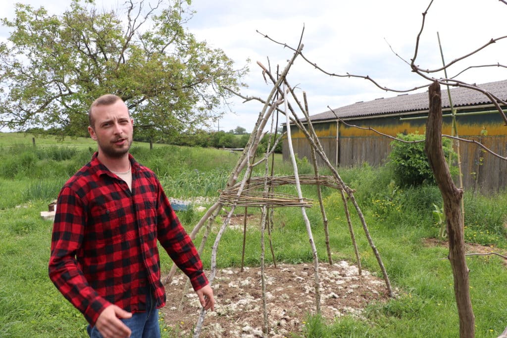 Léopold dans le jardin de Polymorphe corp