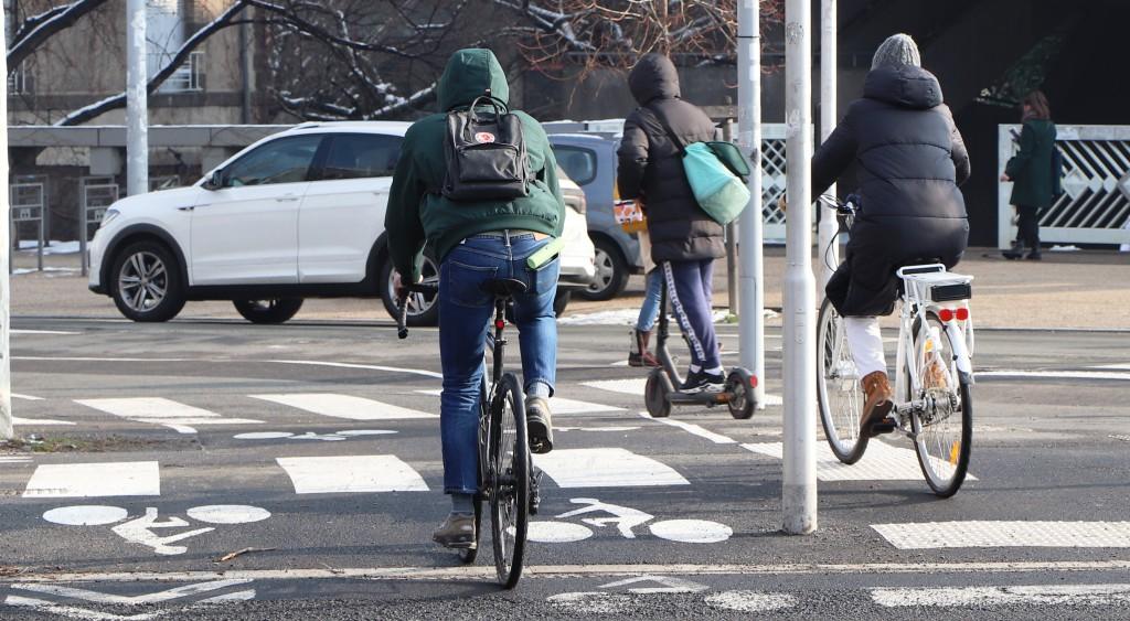 Circuler à vélo dans Clermont, ça devient plus facile avec les pistes cyclables qui se multiplient.