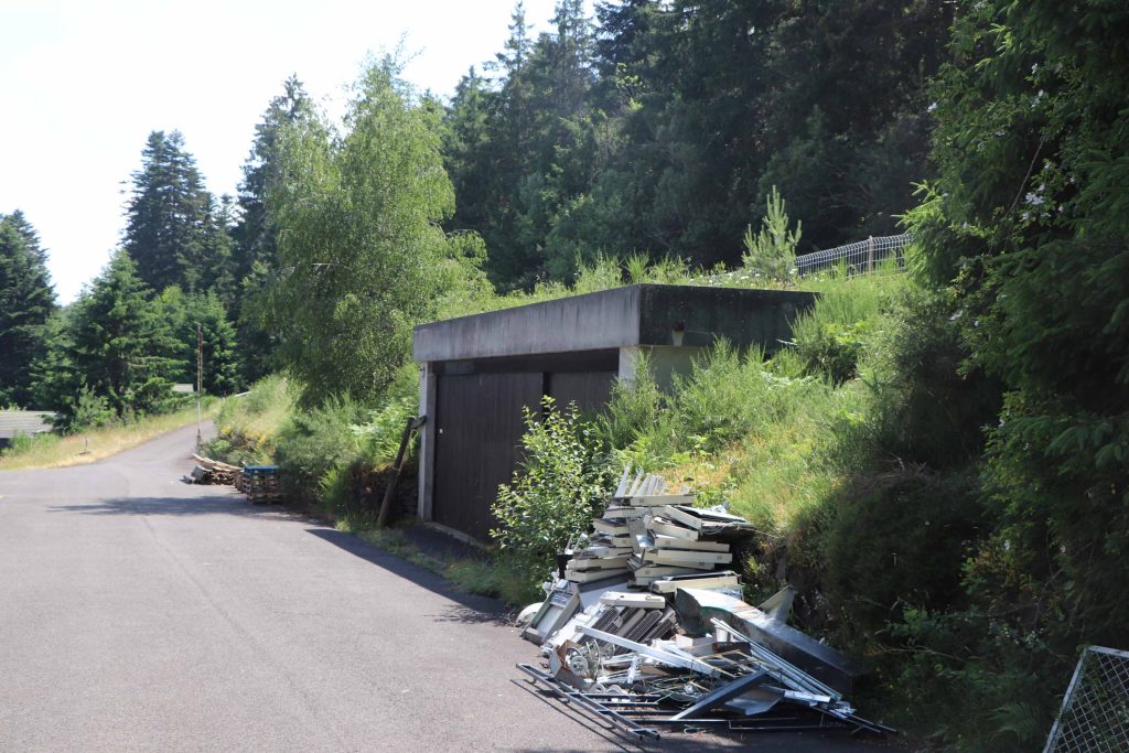 Matériaux démontés sur le site