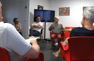 Les deux intervenants face aux participants