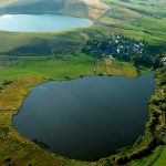 Vue aérienne des lacs d'en haut et d'en bas à La Godivelle