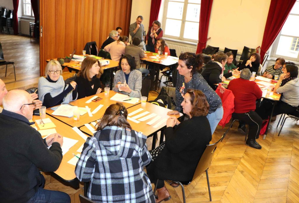 Ateliers des citoyens invités par le PAT pour réfléchir à la consommation de légumes