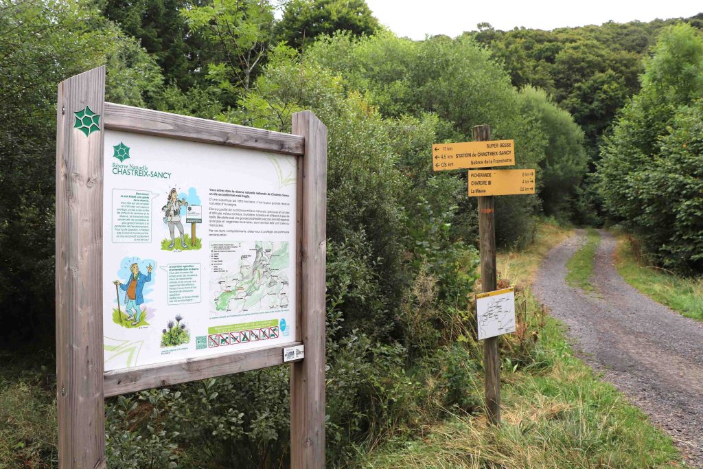 Panneaux d'entrée dans la réserve