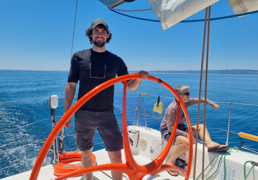 Corentin à la barre