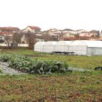 Vue de la Ferme du Rebond et de son environnement pavillonaire
