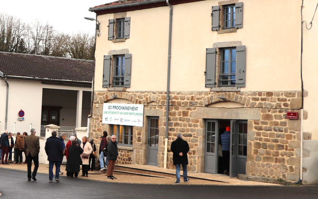 Le tiers-lieu La Bacholle à Sauviat, le jour de l'inauguration